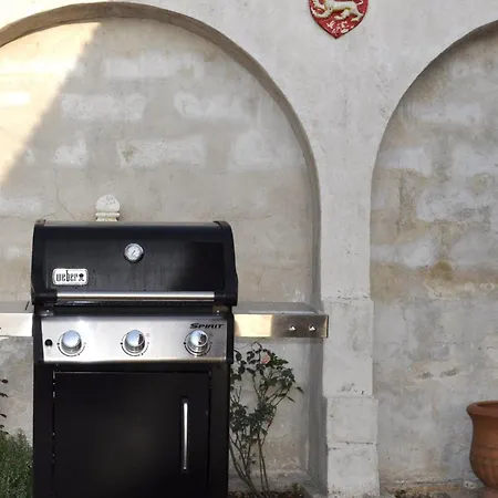 In The South Of France With Heated Pool, Cleaning Included * Goudargues