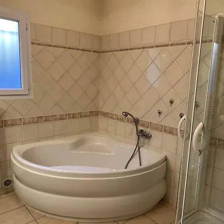 In The South Of France With Heated Pool, Cleaning Included Feriehus *